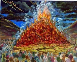 Painting of the Jews getting the Torah at Har Sinai and Hashem coming down