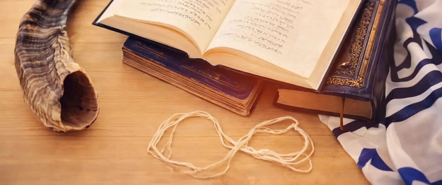 10 days of Teshuva, siddur and shofar