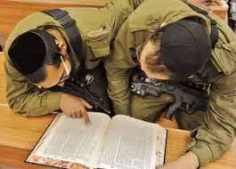 IDF soldiers learning Gemara